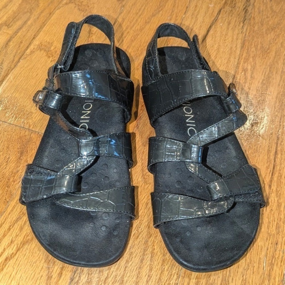 Vionic Black Croc Embossed Comfort Walking Sandals Women's 6